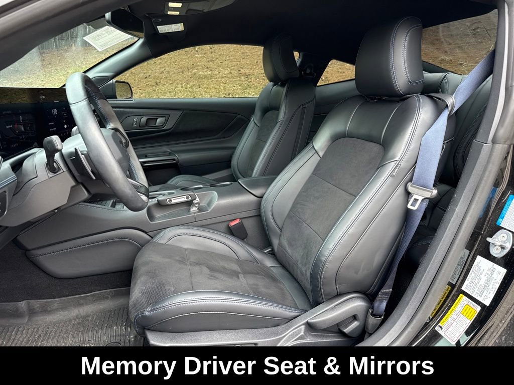 Used 2024 Ford Mustang Dark Horse image 12