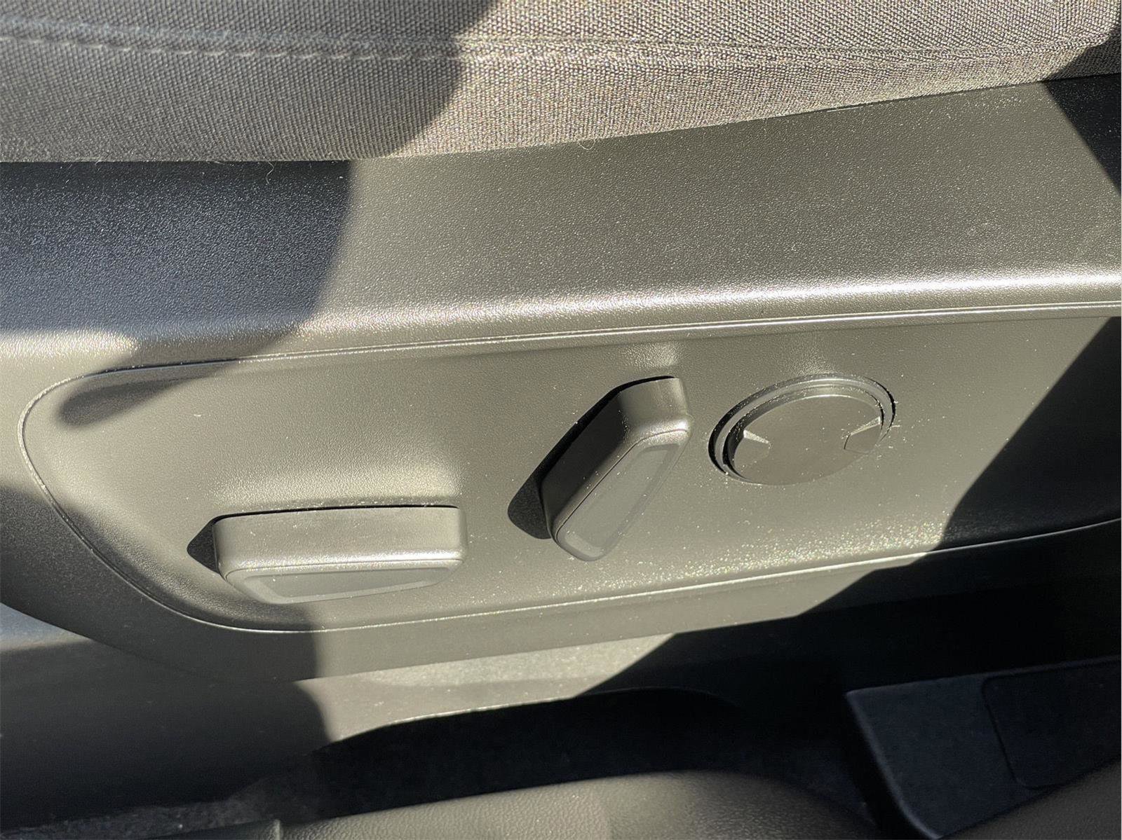 Used 2023 Ford Escape Active AWD/4WD image 23