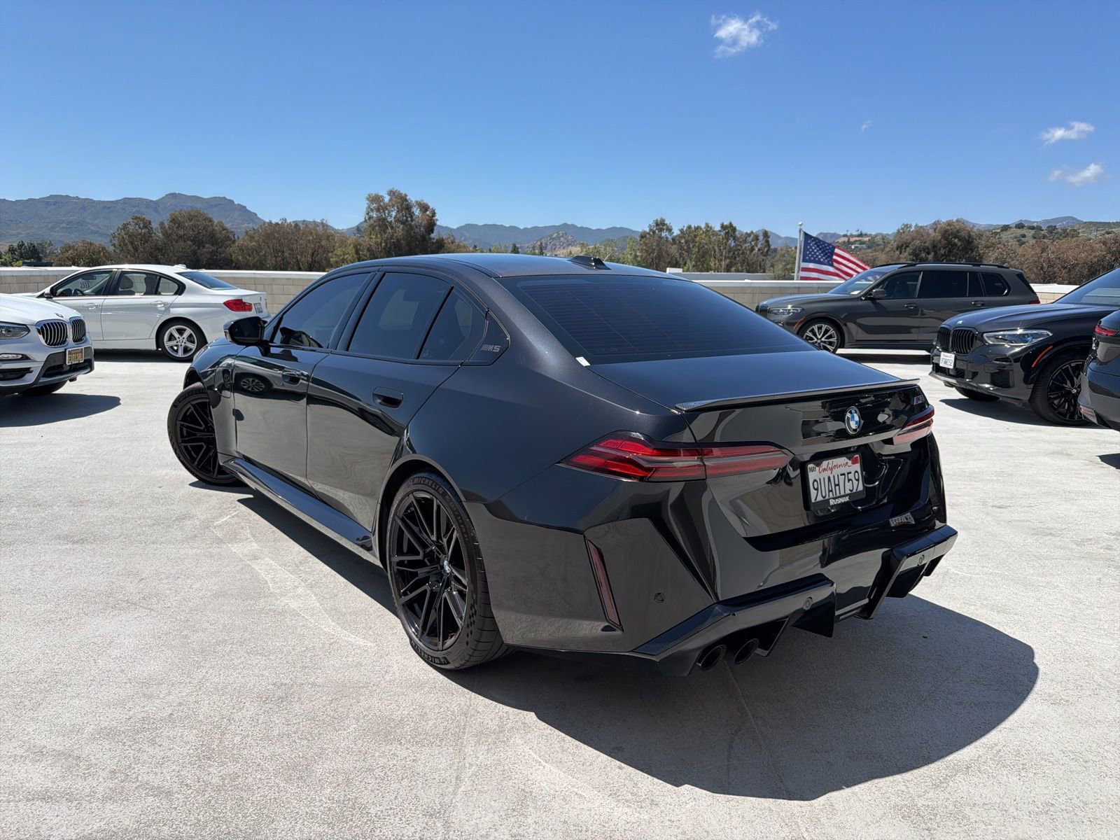 Certified 2025 BMW M5 w/ Carbon Package AWD/4WD image 2