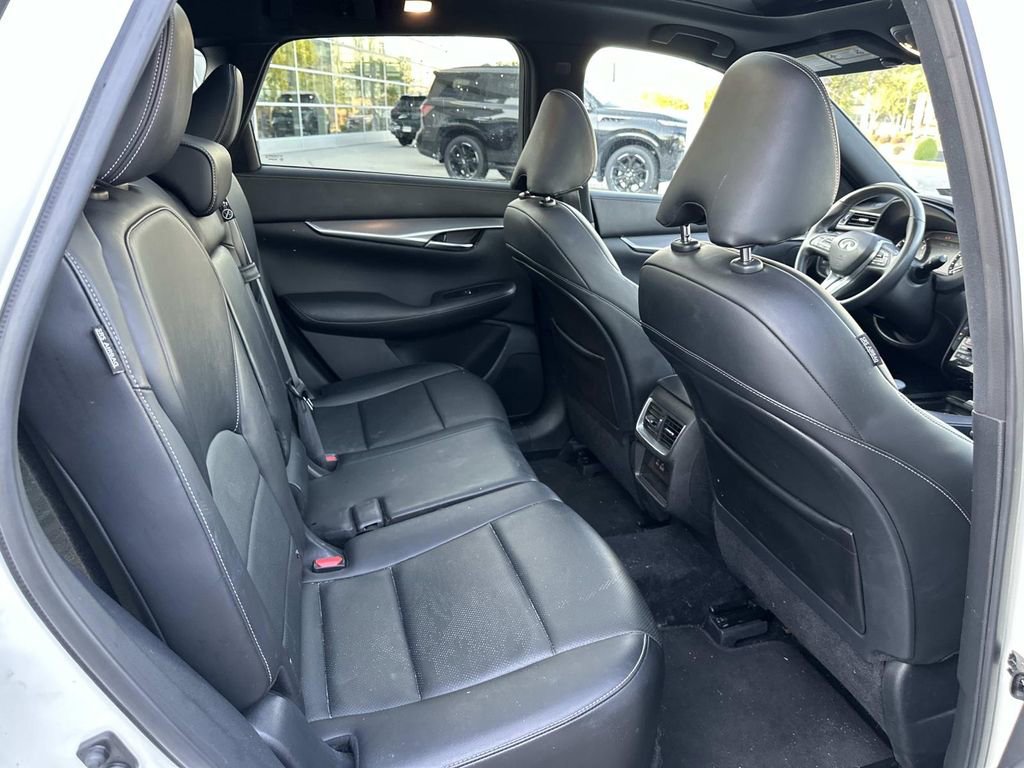Used 2022 INFINITI QX50 Luxe w/ Appearance Package AWD/4WD image 35