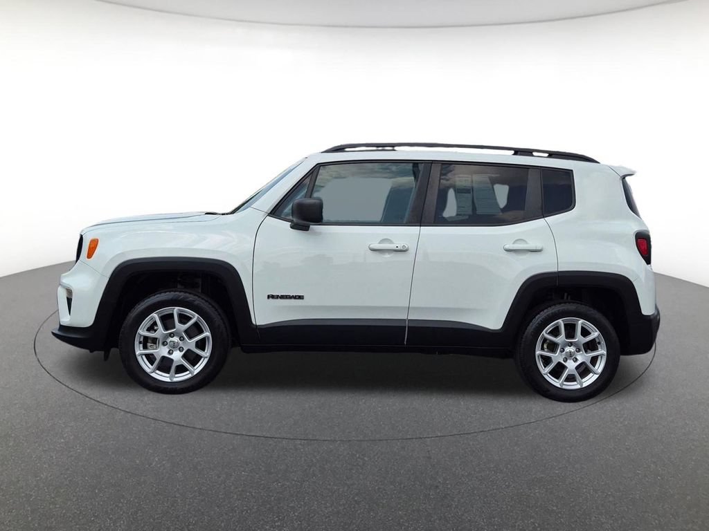 Used 2022 Jeep Renegade Latitude w/ Convenience Group AWD/4WD image 8