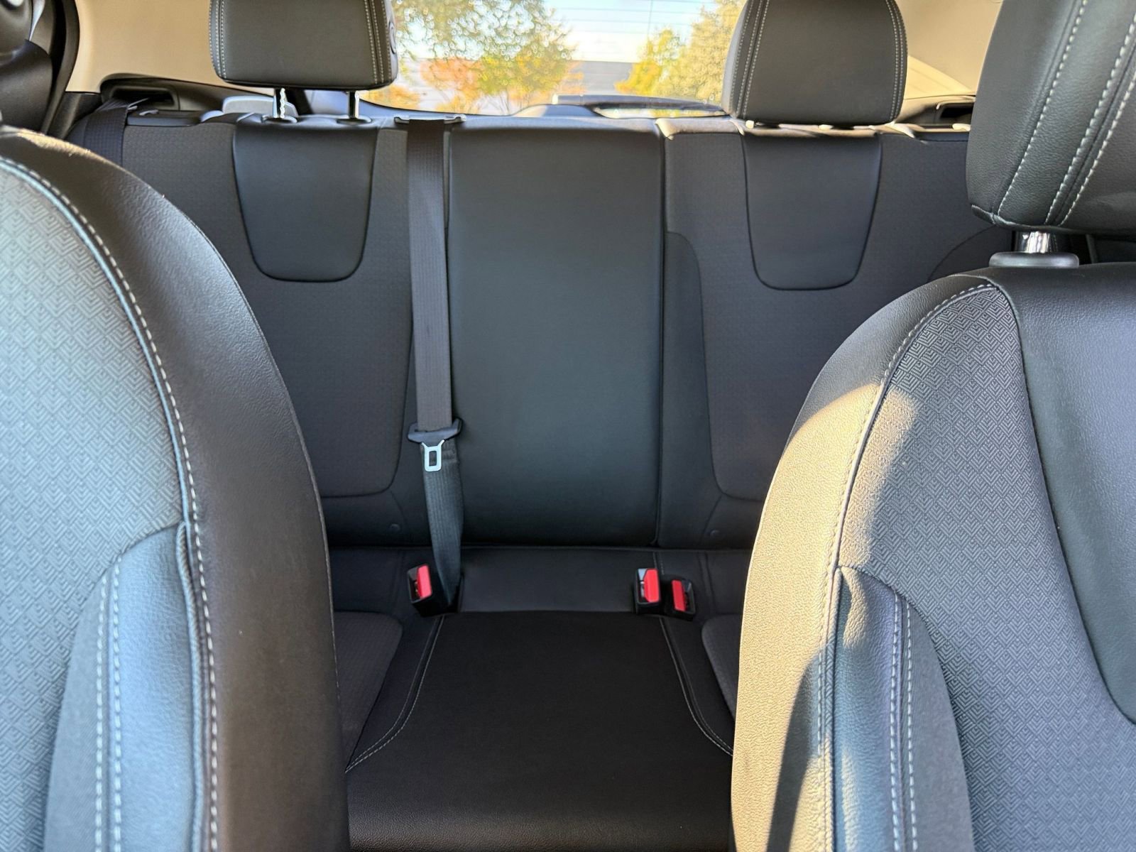 Used 2025 Buick Encore GX Preferred image 38