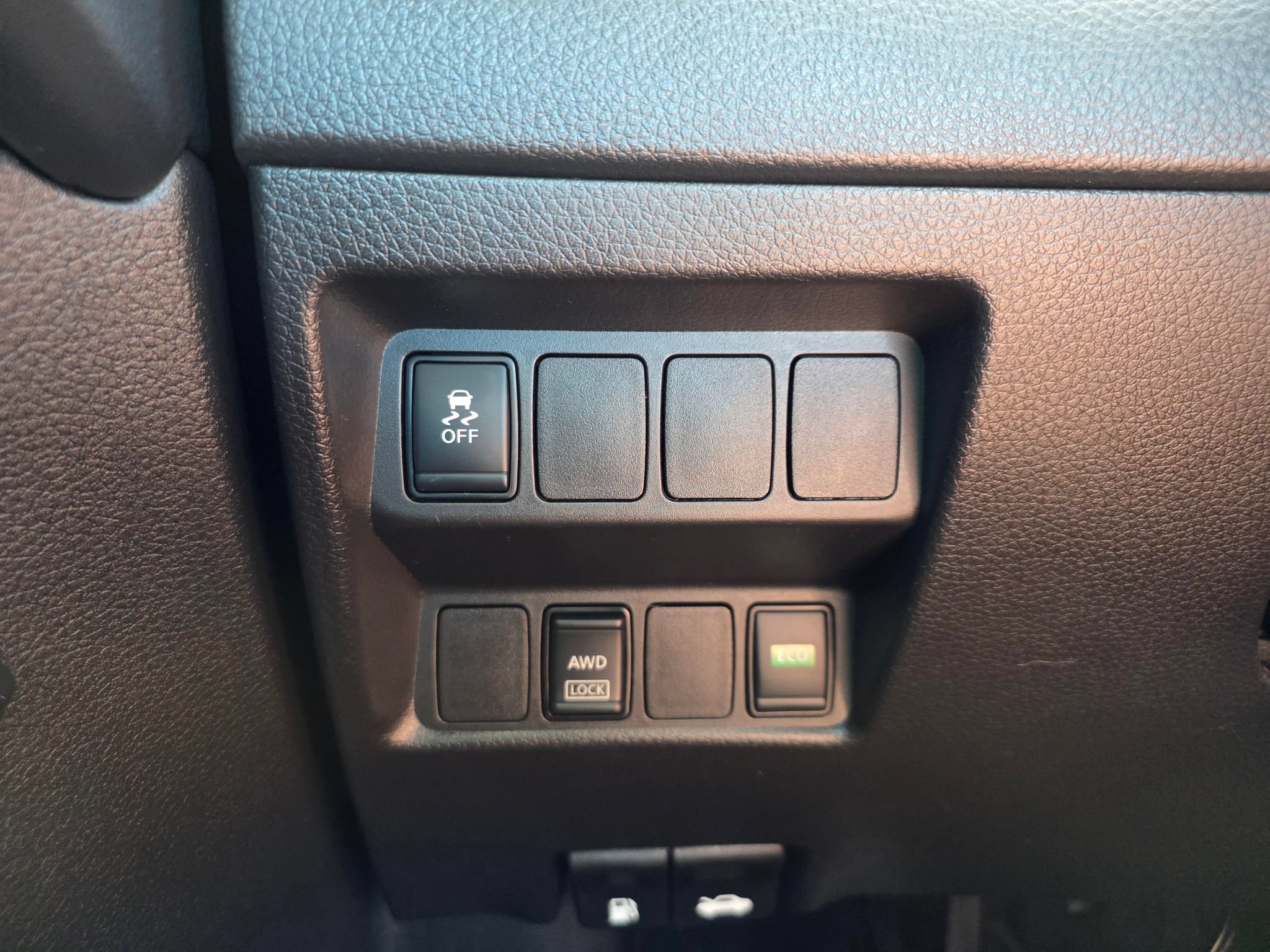 Used 2019 Nissan Rogue Sport S AWD/4WD image 19