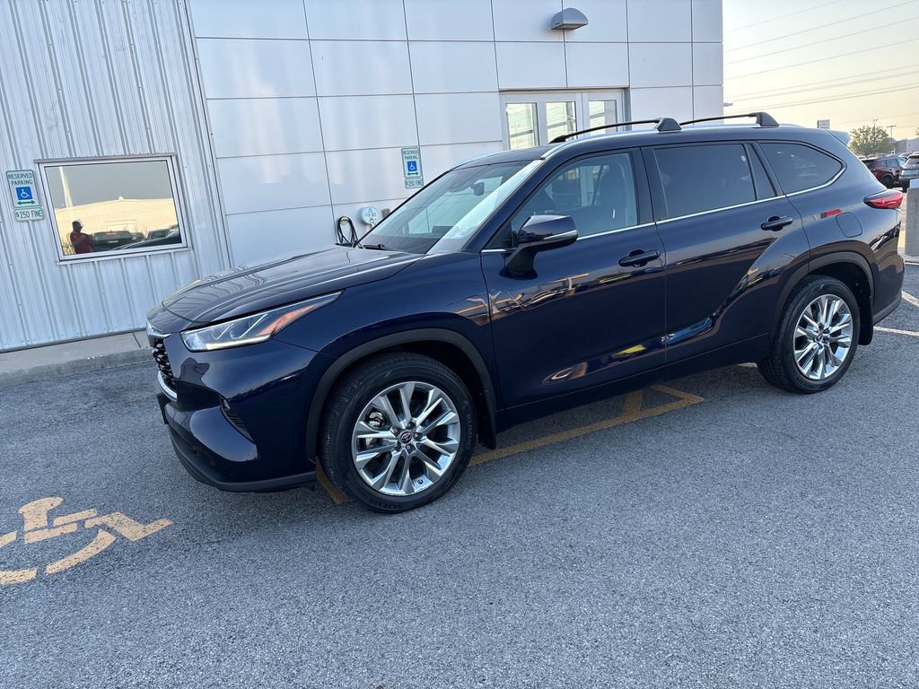 Used 2022 Toyota Highlander Limited AWD/4WD 360° Tour