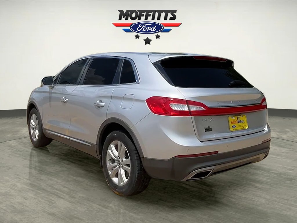 Used 2016 Lincoln MKX Premiere FWD image 3