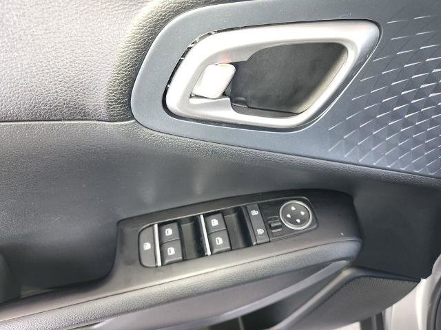 Used 2023 Kia Soul EX image 30