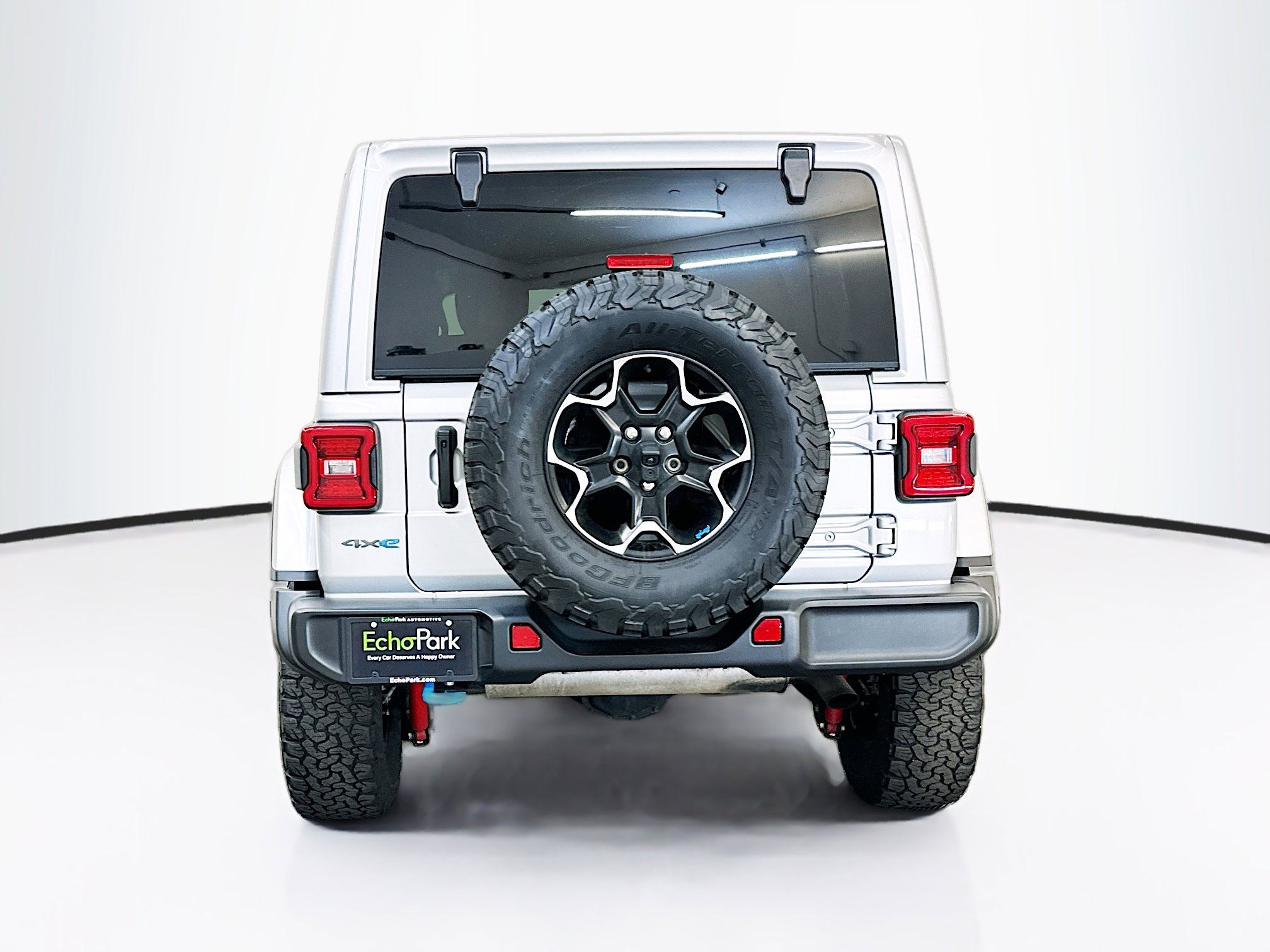 Used 2023 Jeep Wrangler Unlimited Rubicon 4xe w/ Cold Weather Group AWD/4WD image 7