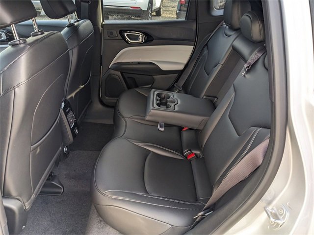 New 2025 Jeep Compass Limited w/ Sun & Sound Group image 10