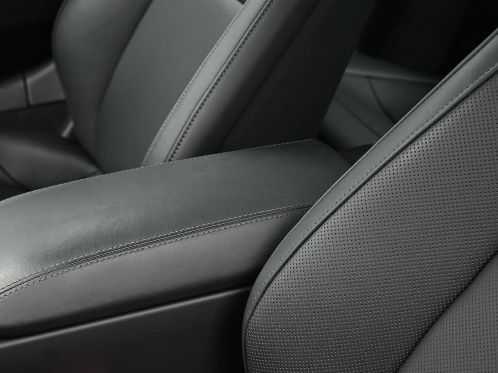 Certified 2025 Porsche 911 Carrera image 20