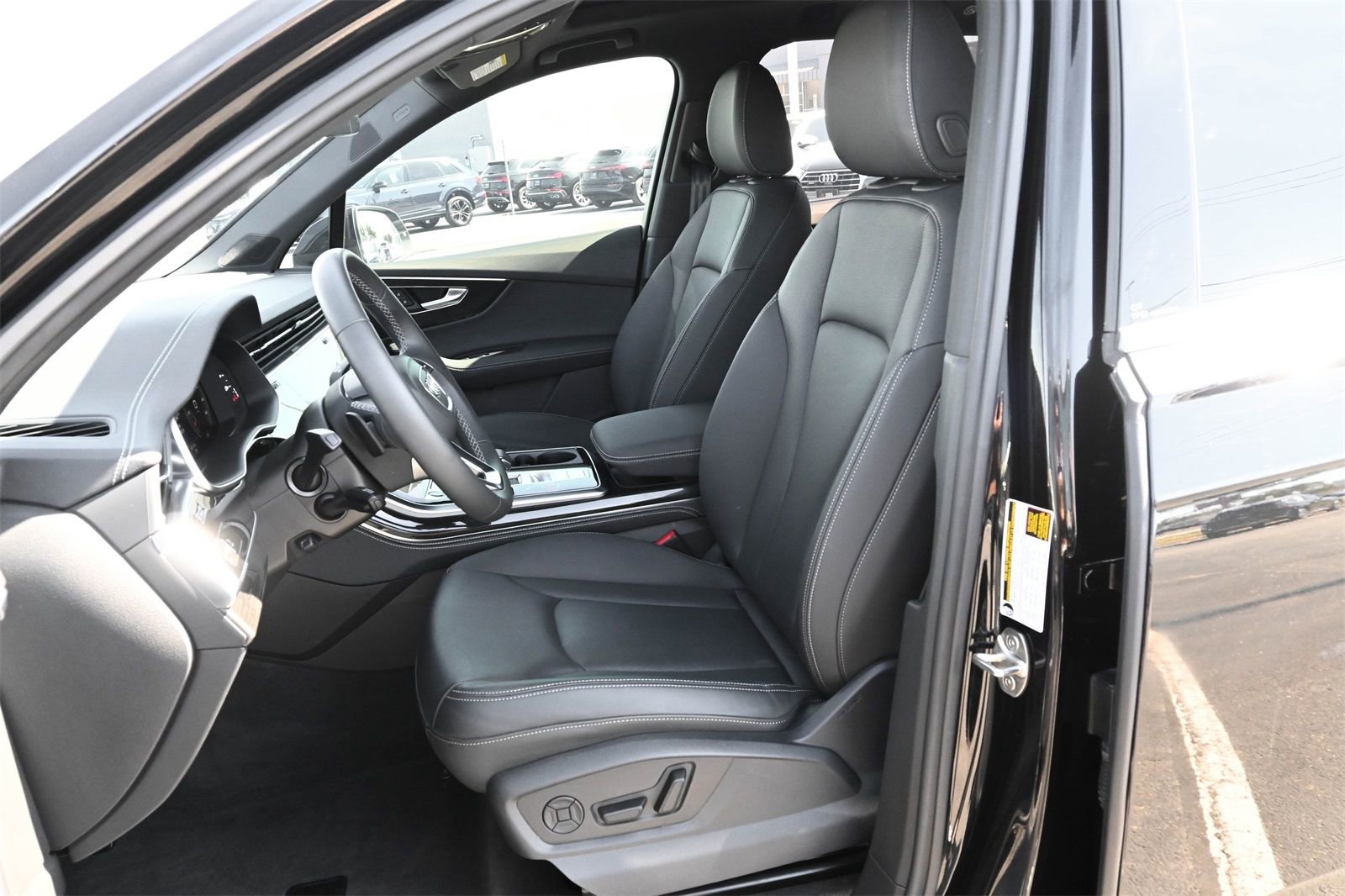 Certified 2025 Audi Q7 3.0T Premium Plus w/ Premium Plus Package image 15