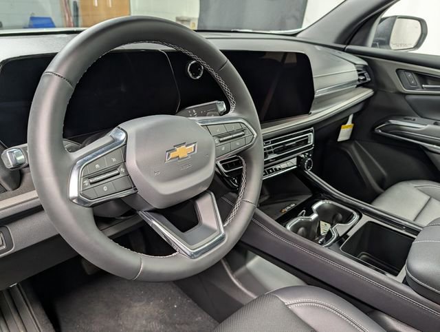New 2026 Chevrolet Traverse LT w/ Sun and Wheel Package AWD/4WD image 19