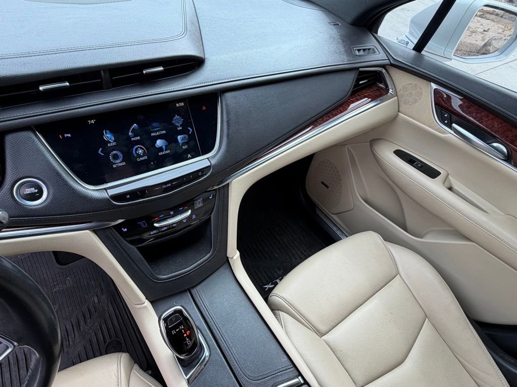 Used 2019 Cadillac XT5 Luxury FWD image 17