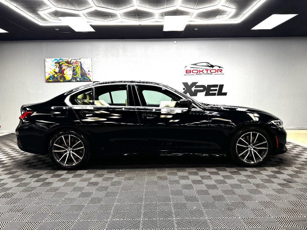 Used 2021 BMW 330i Sedan w/ Premium Package image 17