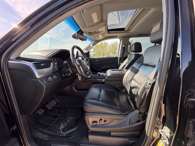 Used 2020 Chevrolet Suburban LT AWD/4WD image 11