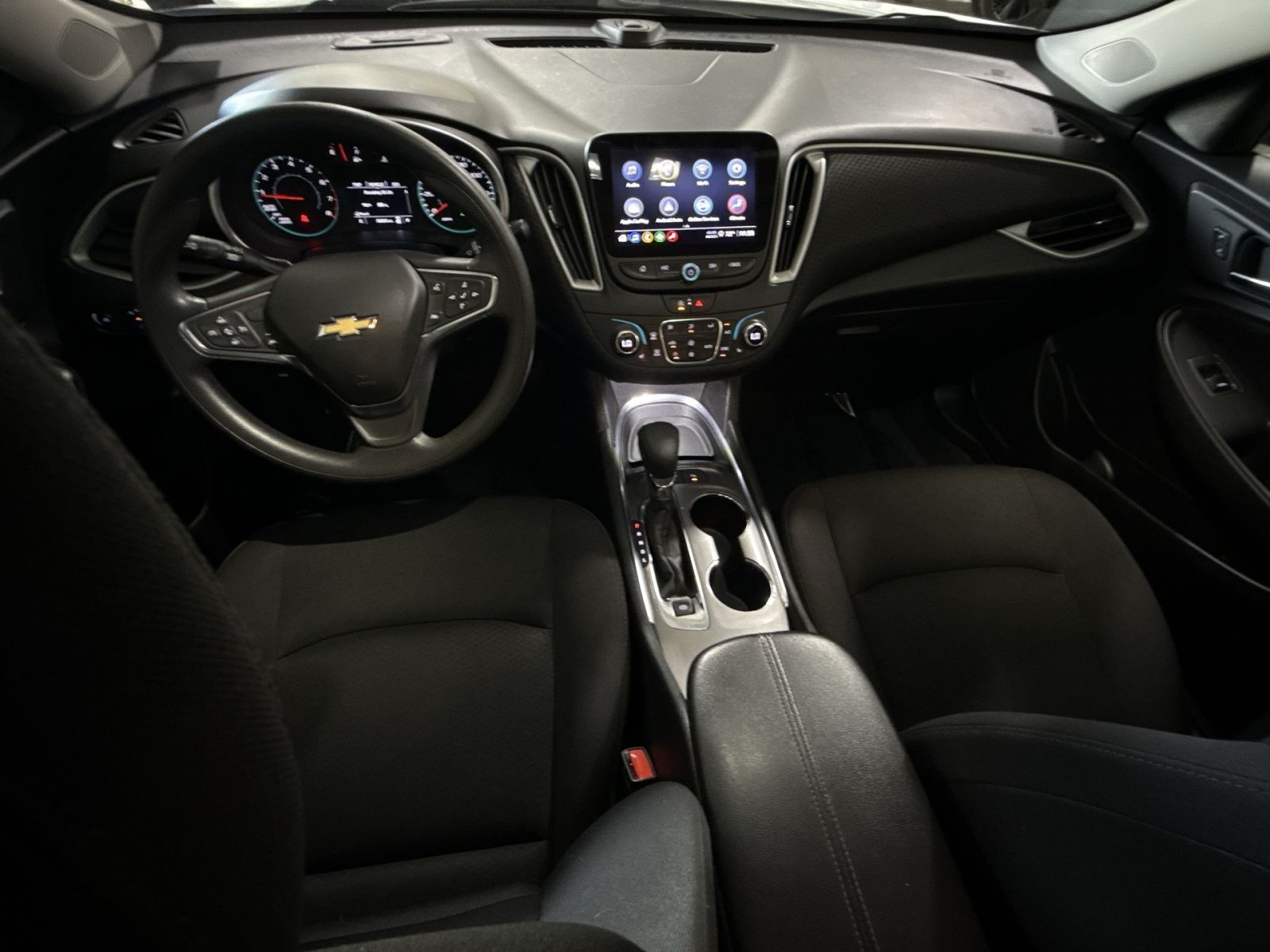 Used 2024 Chevrolet Malibu LT FWD image 23