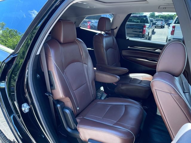 Used 2019 Buick Enclave Avenir w/ Avenir Technology Package AWD/4WD image 28