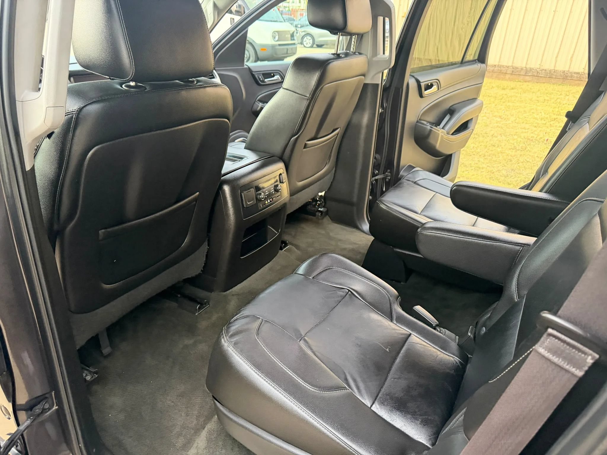 Used 2015 Chevrolet Tahoe LT RWD image 24