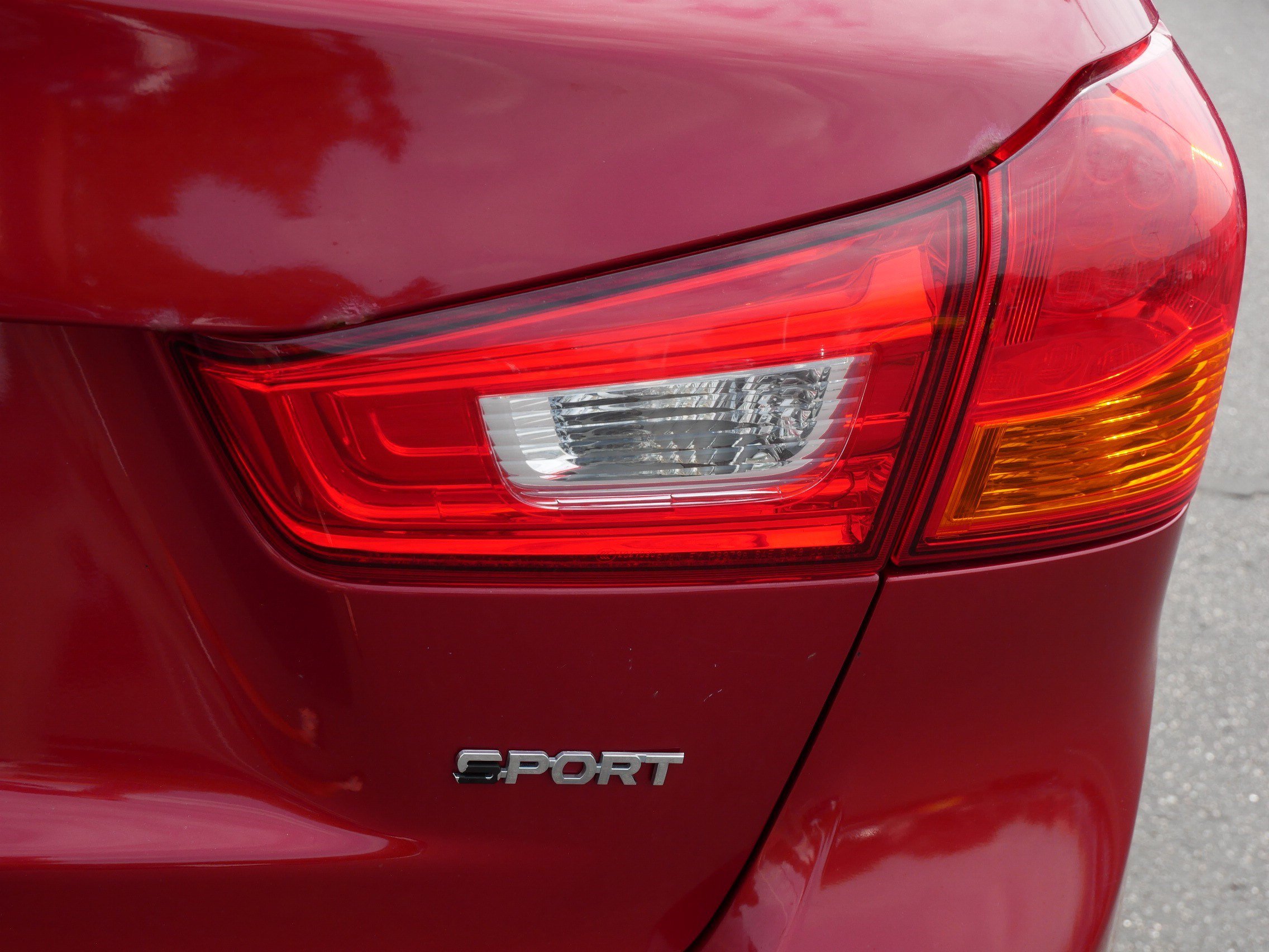 Used 2015 Mitsubishi Outlander Sport SE AWD/4WD image 17