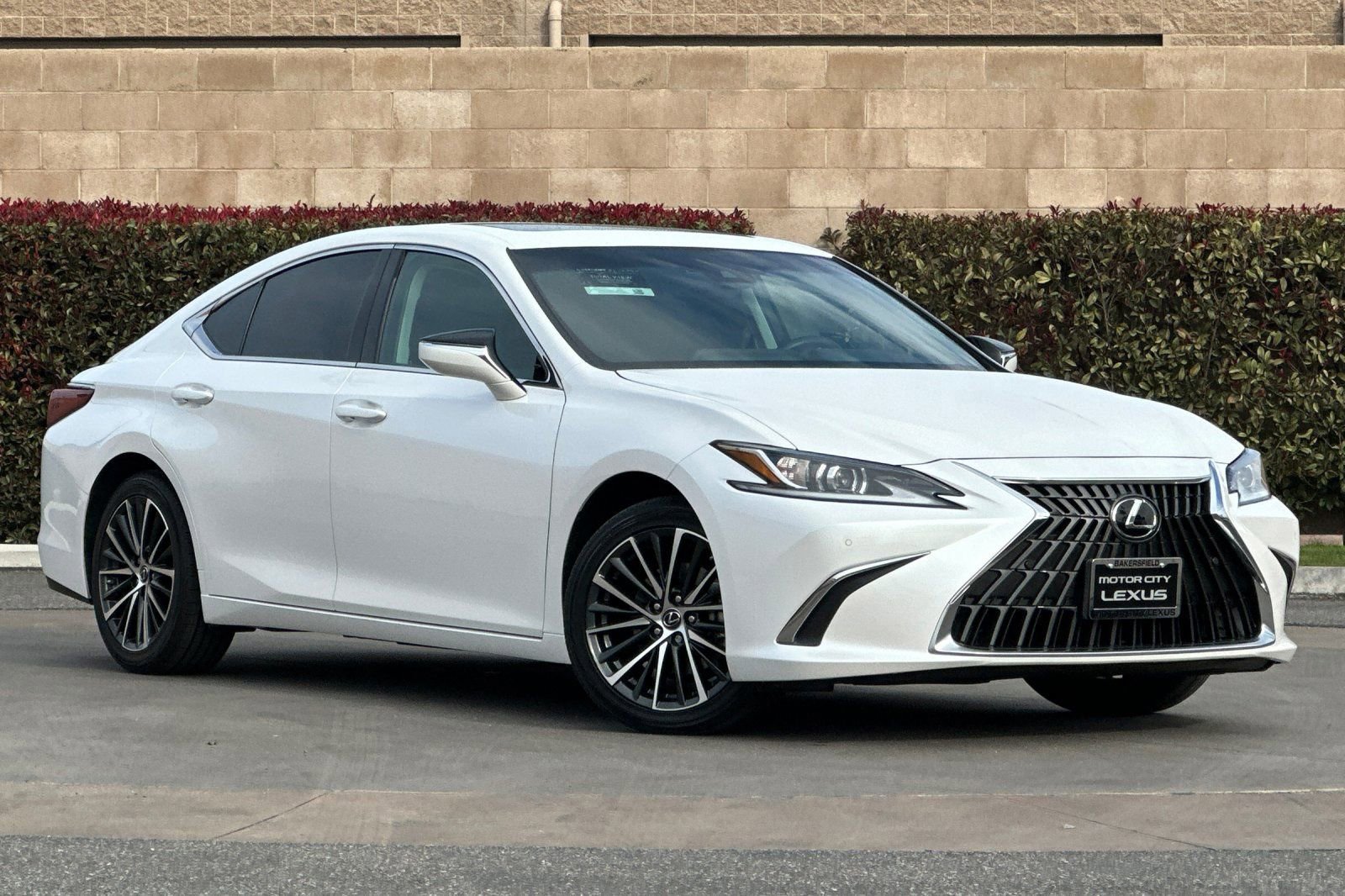 Certified 2024 Lexus ES 350 w/ Premium Package image 2