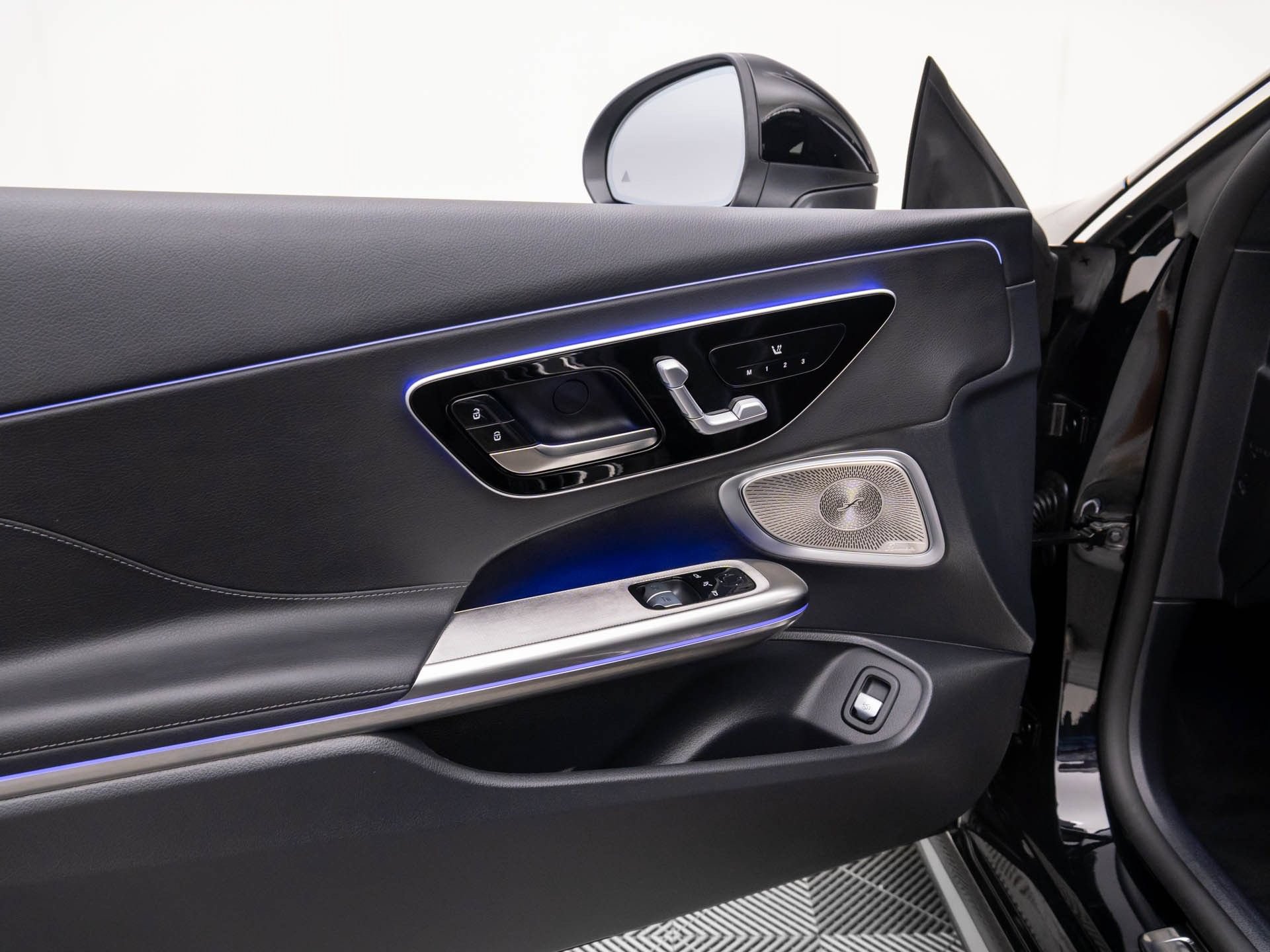 New 2026 Mercedes-Benz CLE 300 4MATIC Coupe image 12