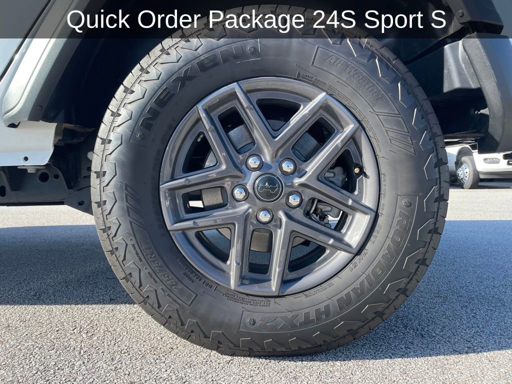 Used 2025 Jeep Wrangler Sport S image 11