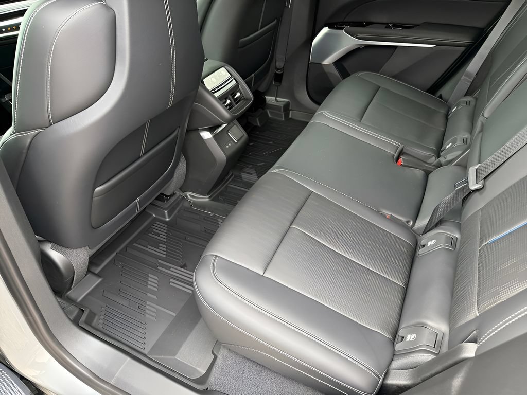 New 2026 Cadillac Lyriq Signature Sport w/ LPO, Floor Liner Package RWD image 38