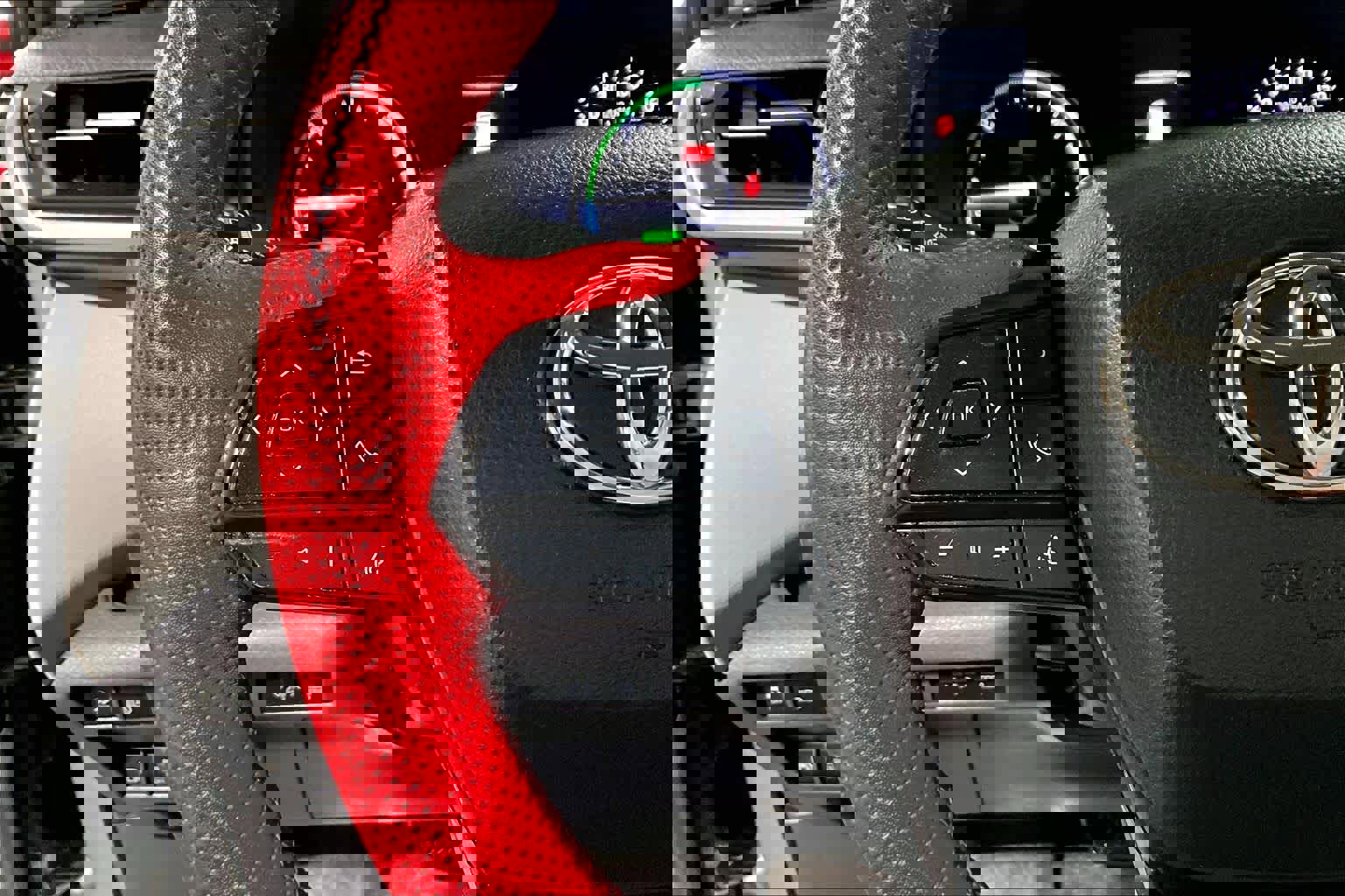 Certified 2022 Toyota Sienna LE image 23