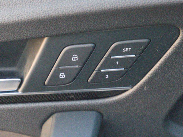 Used 2018 Audi SQ5 Prestige w/ Prestige Package image 14