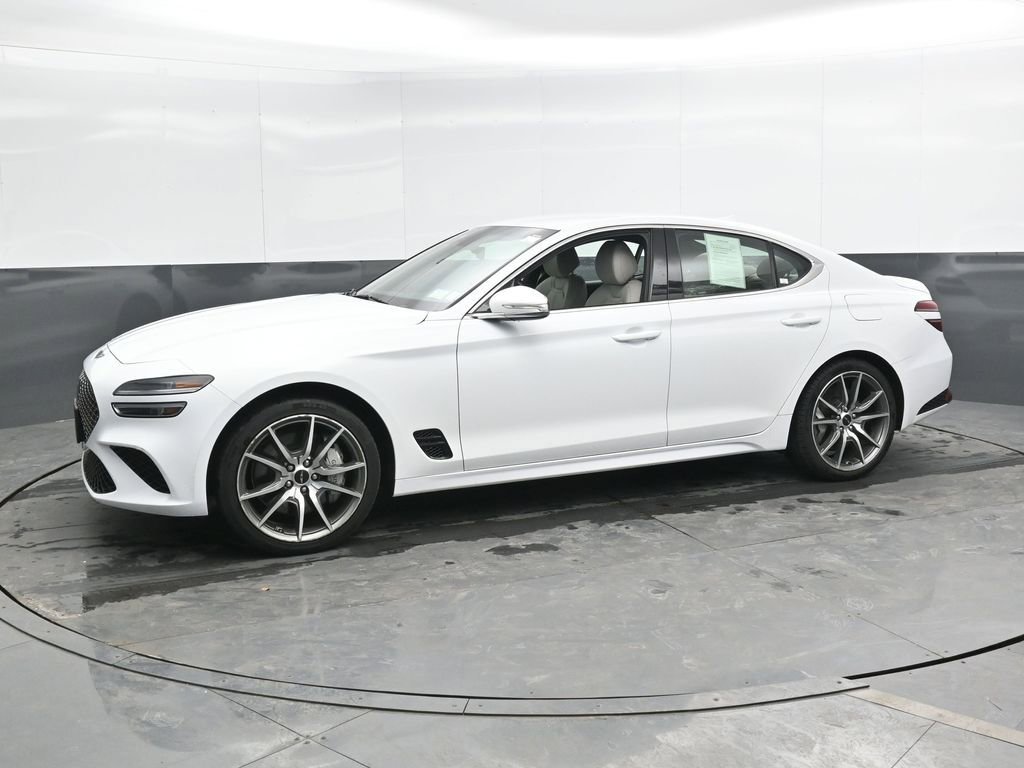 Used 2024 Genesis G70 2.5T image 8