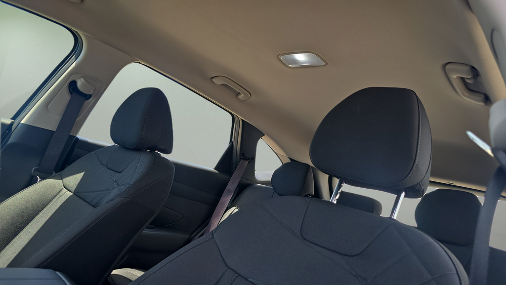 Certified 2025 Hyundai Tucson SE FWD image 15