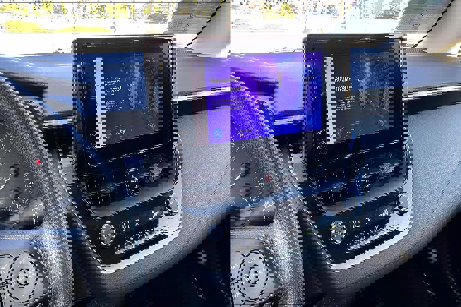 Used 2023 Toyota Corolla LE w/ Carpet Mat Package (TMS) FWD image 6