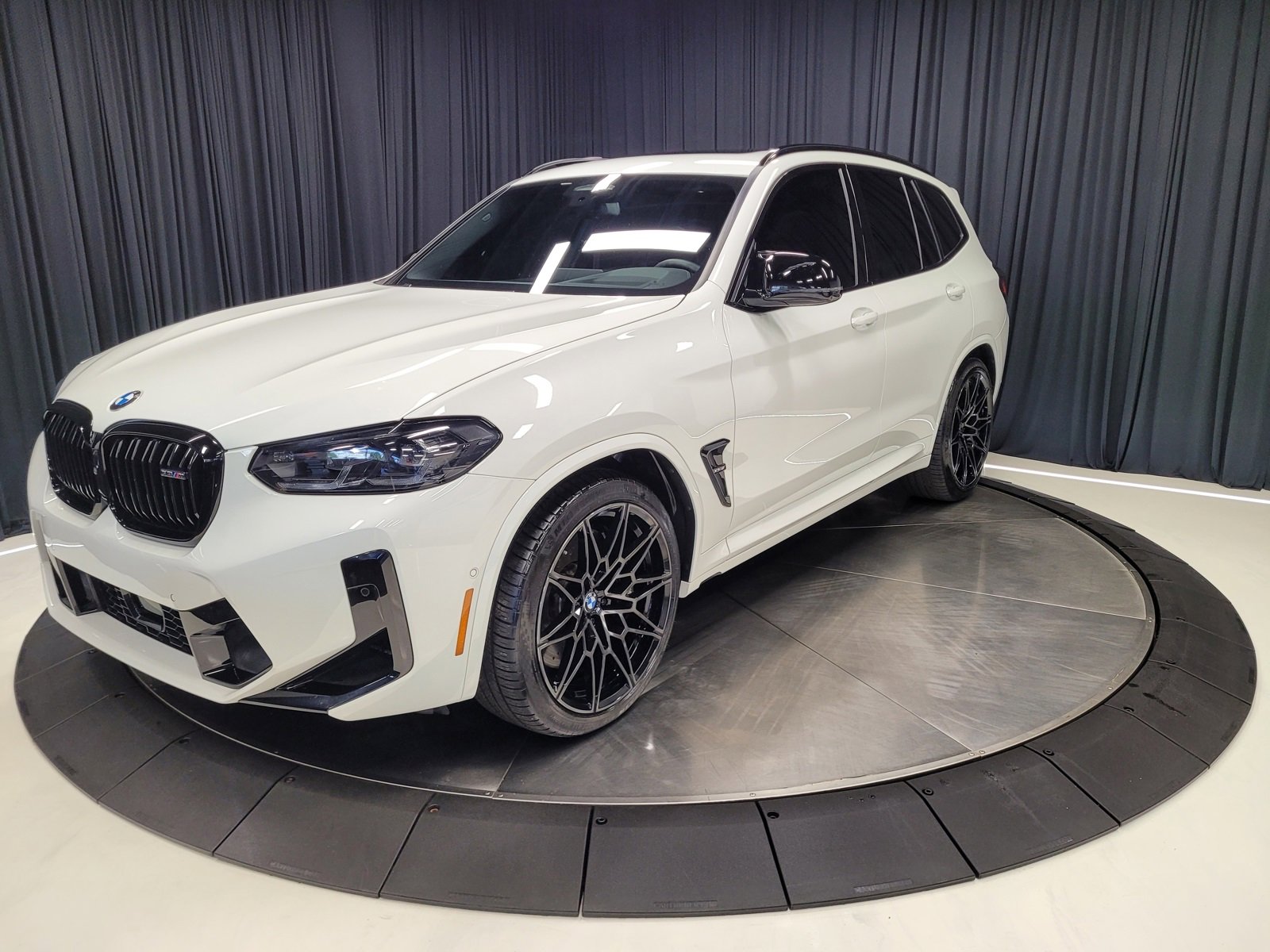 Used 2024 BMW X3 M w/ Competition Package image 7
