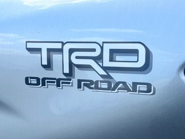 Used 2024 Toyota Tacoma TRD Off-Road w/ TRD Off Road Upgrade Package AWD/4WD image 4