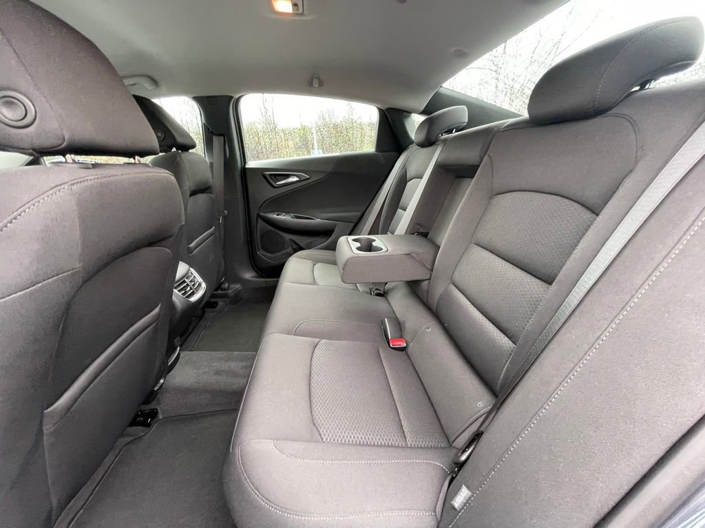 Used 2020 Chevrolet Malibu LT image 17