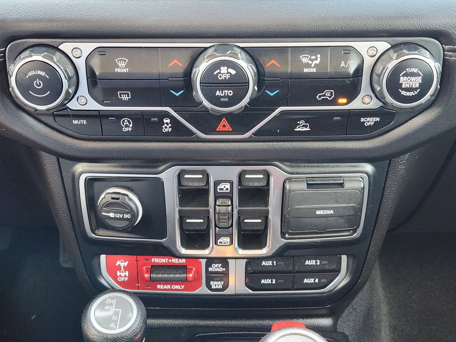 Used 2024 Jeep Gladiator Rubicon image 24