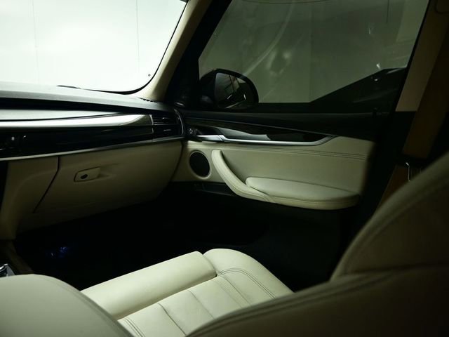 Used 2015 BMW X5 xDrive35d image 43