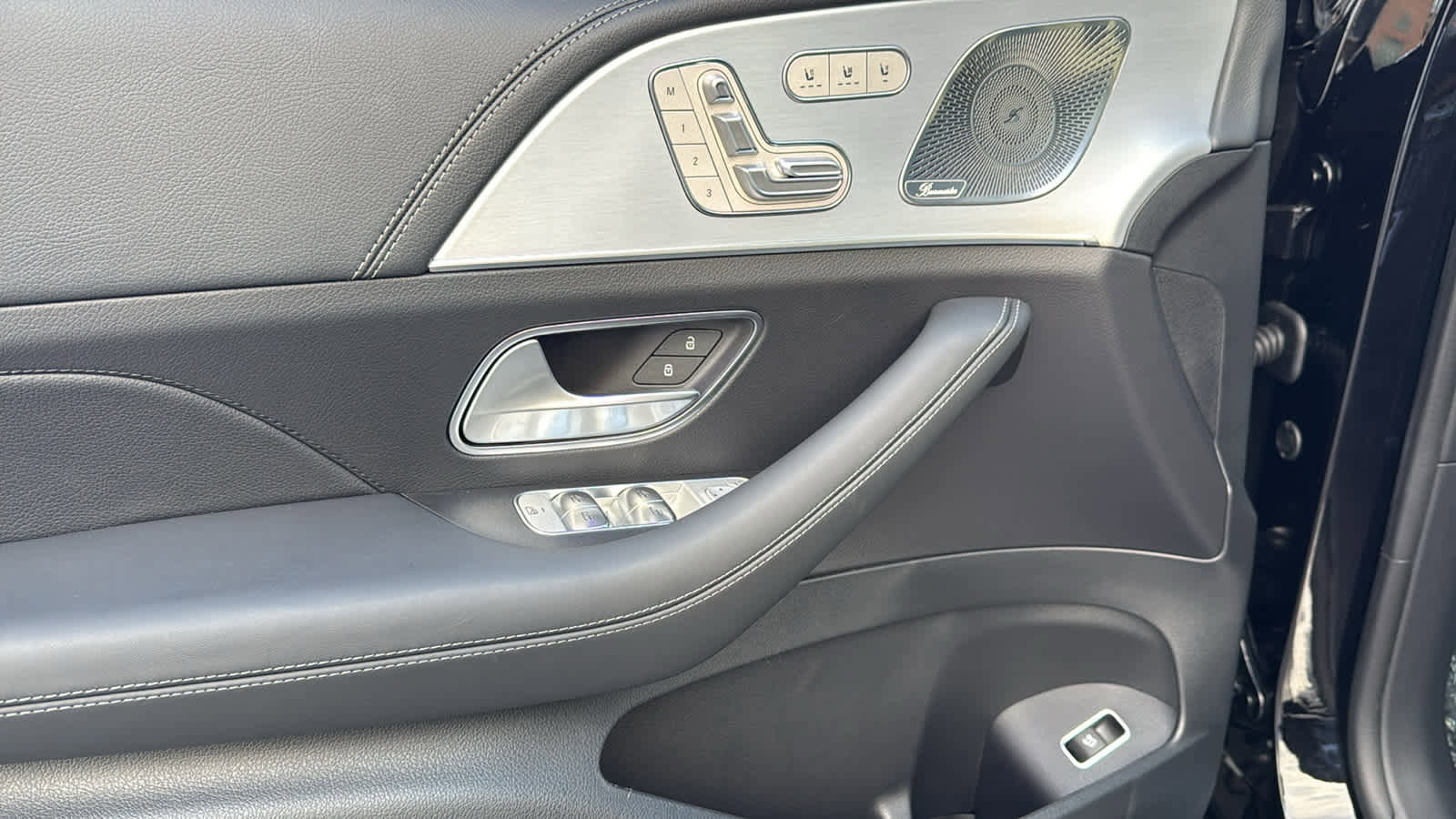 New 2025 Mercedes-Benz GLE 53 AMG AMG GLE 53 image 15