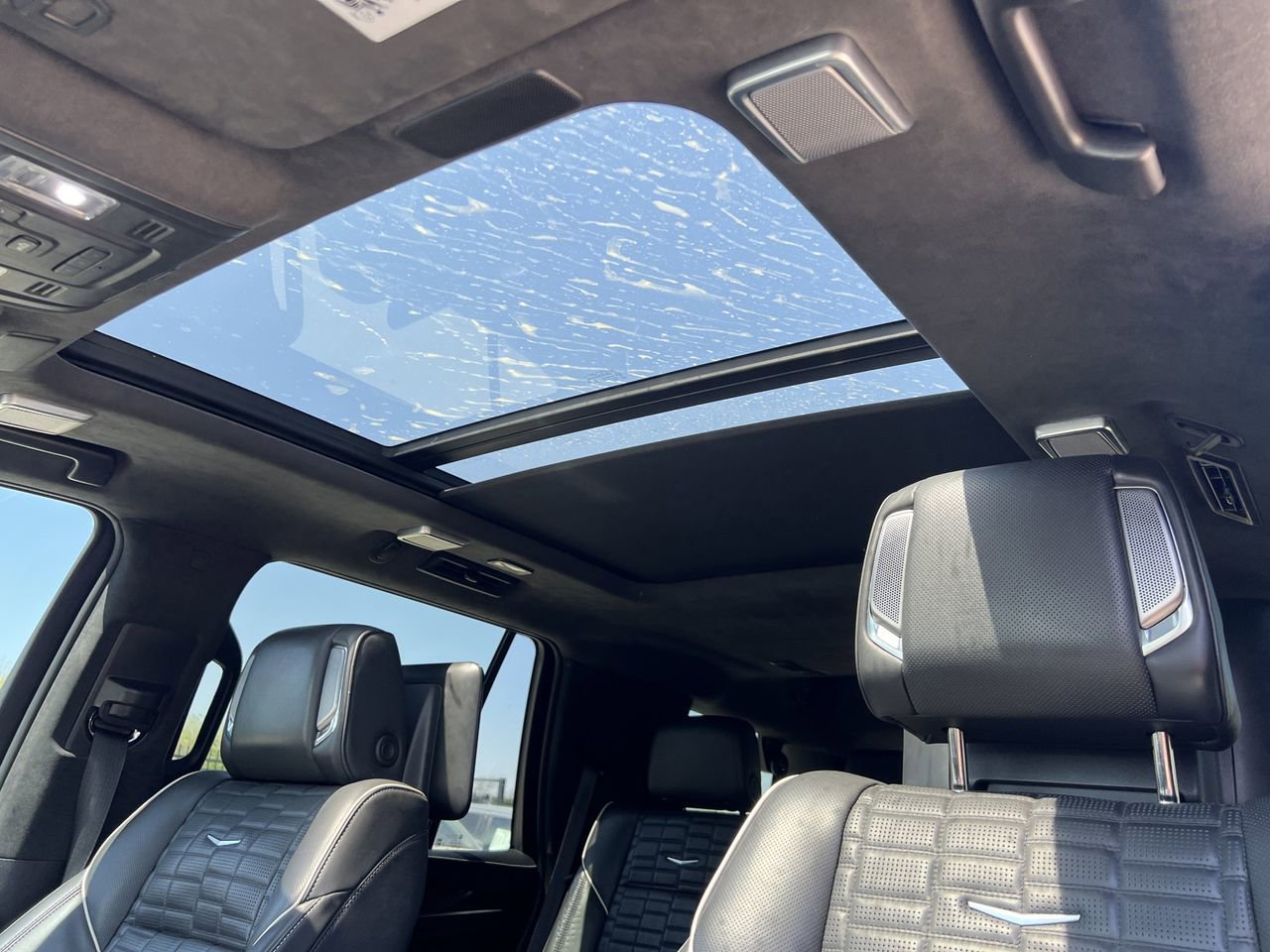 Used 2023 Cadillac Escalade Sport Platinum w/ LPO, ONYX Package image 14