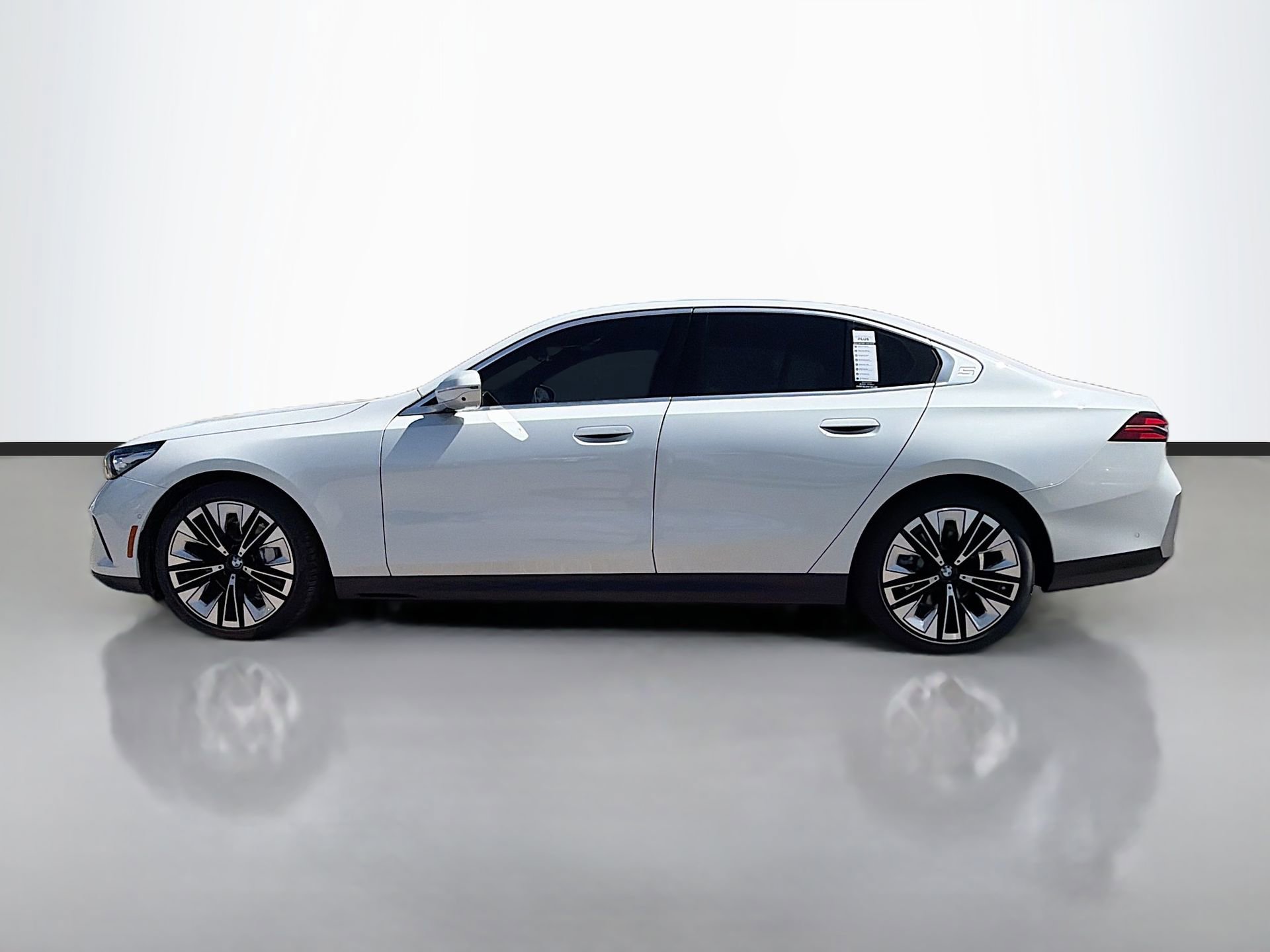 Used 2026 BMW 530i w/ Premium Package image 7