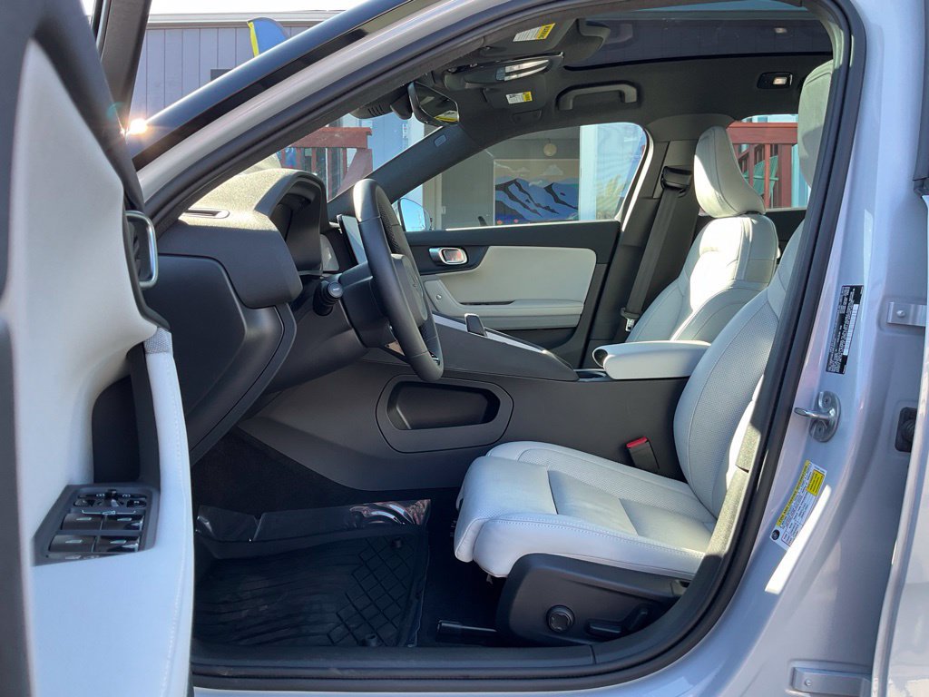 Used 2024 Polestar Polestar 2 AWD/4WD image 8