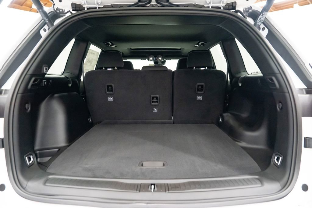 New 2025 Jeep Grand Cherokee Laredo X w/ Luxury Tech Group I image 8