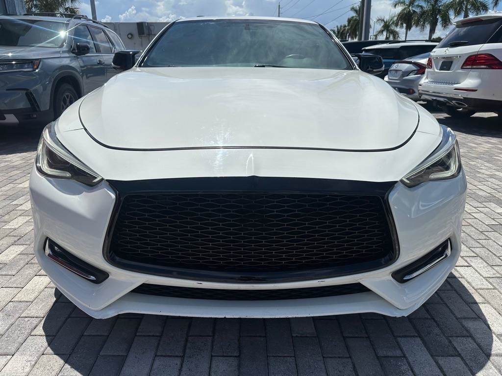 Used 2017 INFINITI Q60 Red Sport 400 RWD image 2