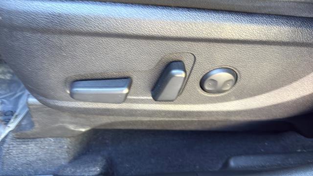 Used 2024 Kia Telluride S w/ S Sunroof Package FWD image 10