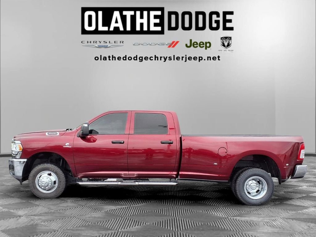 Certified 2024 RAM 3500 Tradesman w/ Chrome Appearance Group AWD/4WD image 19