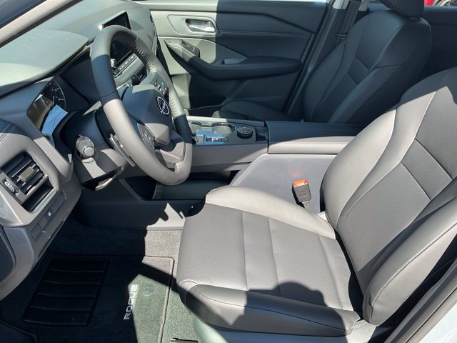 New 2026 Nissan Rogue Dark Armor AWD/4WD image 12