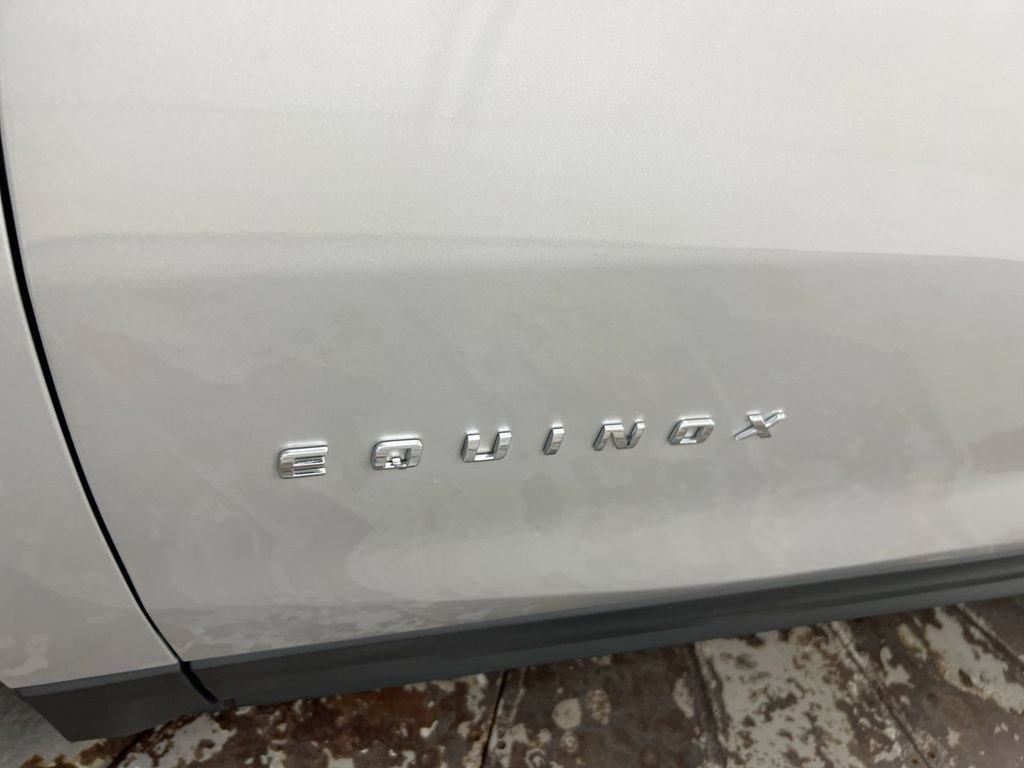 Used 2021 Chevrolet Equinox LT FWD image 25