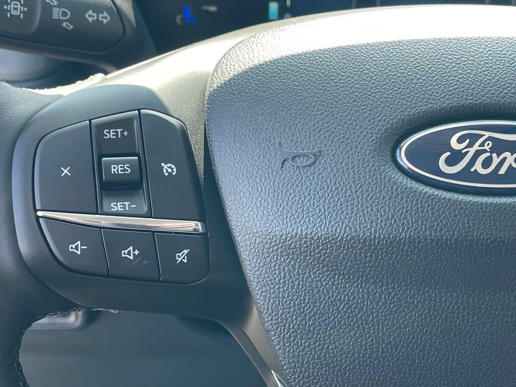 New 2026 Ford Maverick XLT w/ XLT Luxury Package AWD/4WD image 18