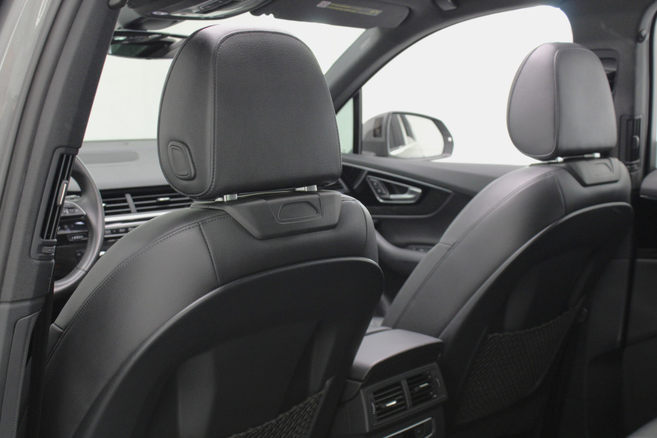 Used 2017 Audi Q7 3.0T Premium Plus image 36