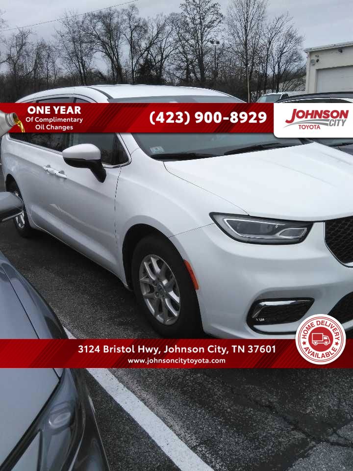 Used 2023 Chrysler Pacifica Touring-L