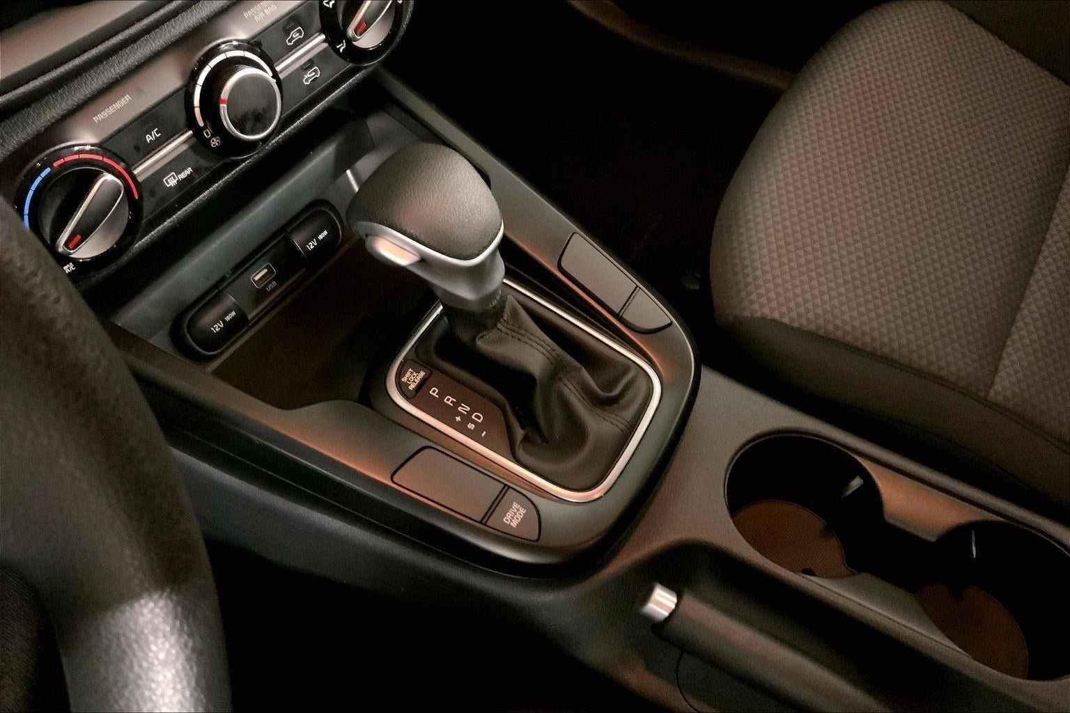 Certified 2025 Kia Soul LX image 17